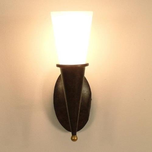 Eenvoudige wandlamp CARTOCCIO