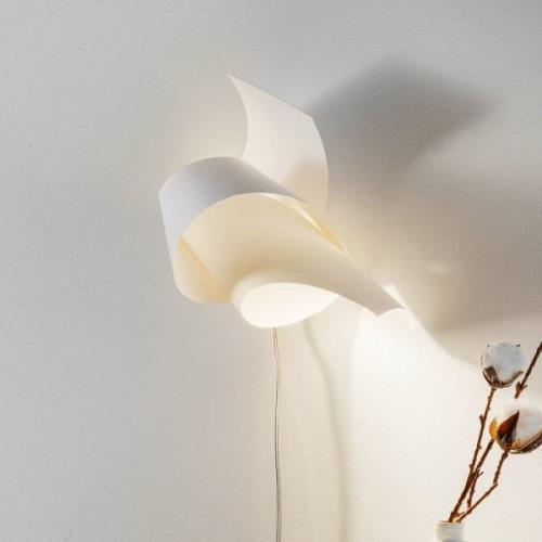 Ingo Maurer Oop's 2 wandlamp van papier