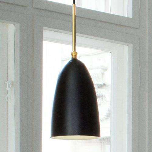 GUBI Gräshoppa hanglamp, zwart