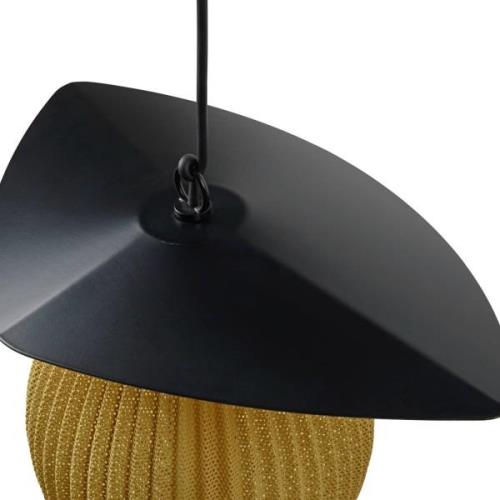 Gubi Satellite buiten hanglamp, 57x36 cm, zwart/mosterdgoud