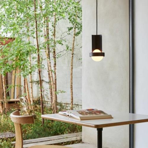 Tala hanglamp Loop small, aluminium, LED globe IV, donkergrijs