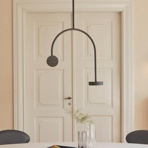 Hanglamp AYTM Grasil LED, zwart, marmer, hoogte 97 cm