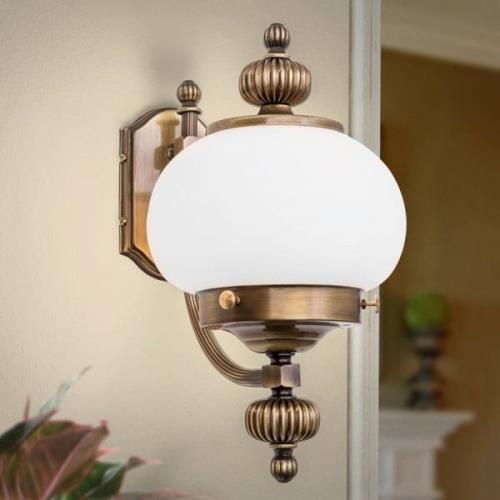 Luisterrijke wandlamp DELIA