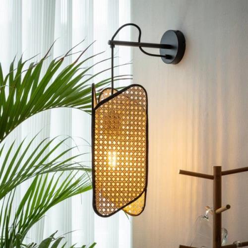 Lucande Bassiola wandlamp met bamboe kap