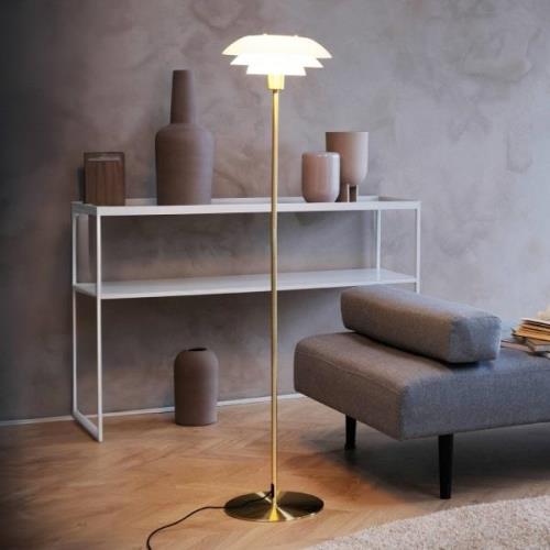 Dyberg Larsen vloerlamp DL31, messingkleurig, hoogte 133 cm