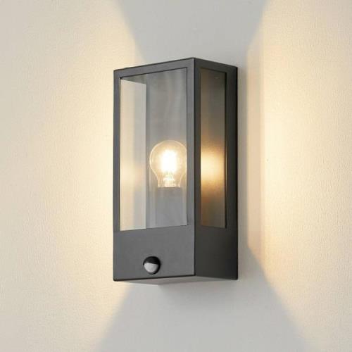 Lindby Ilana buitenwandlamp met sensor, zwart